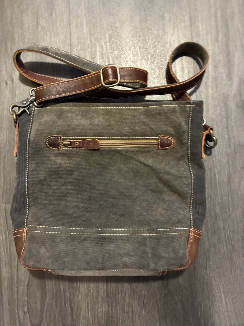 Myra Bag Neutral Medallion Pattern Crossbody Bag - Picture 4 of 8